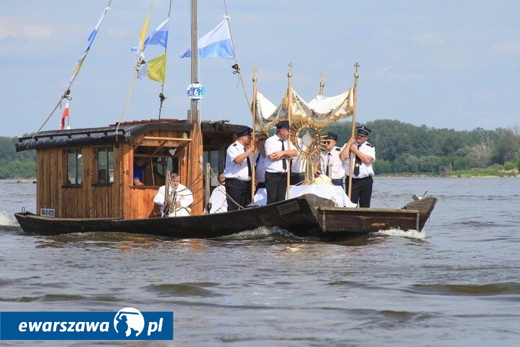 Wiślana Procesja Eucharystyczna | fot. facebook.com/salezjanie.inspektoria.warszawska