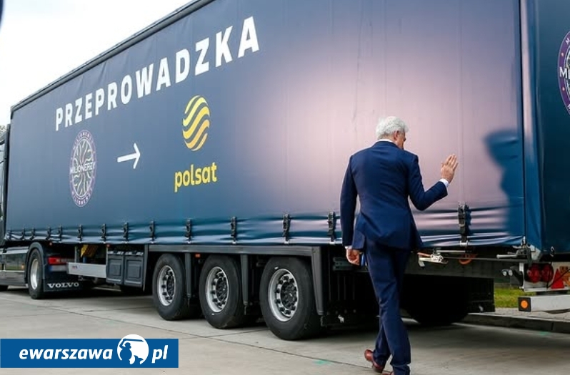 Hubert Urbański i "milionerowy" tir | fot. instagram.com/polsatofficial