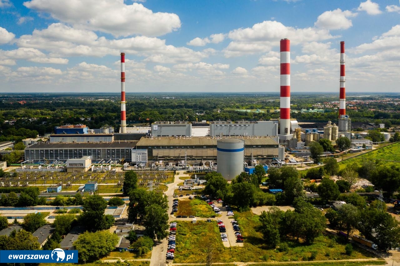 Elektrociepłownia Siekierki | fot. ELEKTROCIEPŁOWNIE, Wikipedia