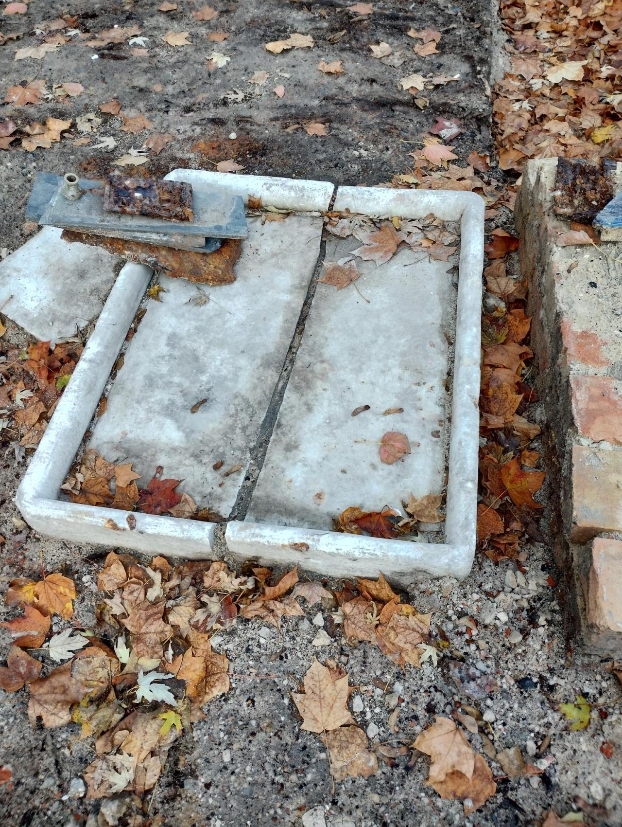 pozostałości po fabryce czekolady przy ul. Twardej w Warszawie | fot. facebook.com/stolecznykonserwatorzabytkow