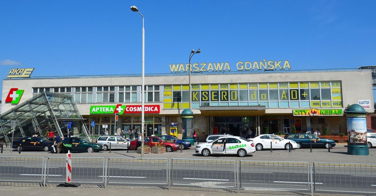 Dworzec Gdański w Waszawie | fot. Autorstwa Adrian Grycuk - Praca własna, CC BY-SA 3.0 pl, https://commons.wikimedia.org/w/index.php?curid=33127758