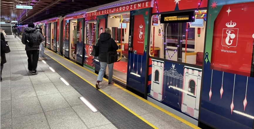 świąteczne metro w Warszawie | fot. Metro Warszawskie