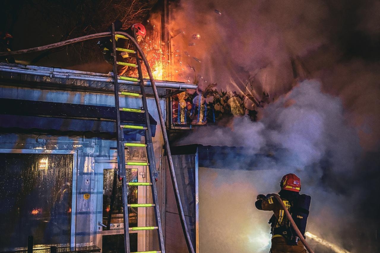 pożar przy Bakalarskiej | fot. Maciej Krysiński / Państwowa Straż Pożarna