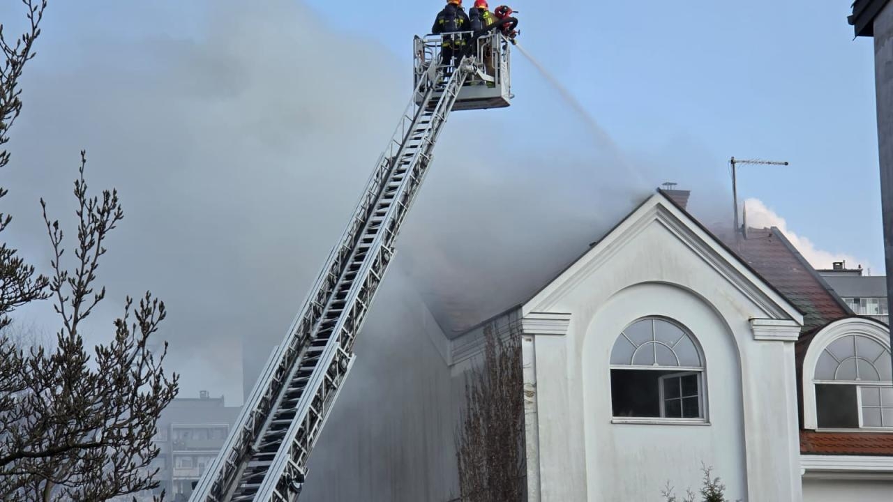 pożar willi na Bielanach | fot. Komenda Miejska PSP m.st. Warszawy