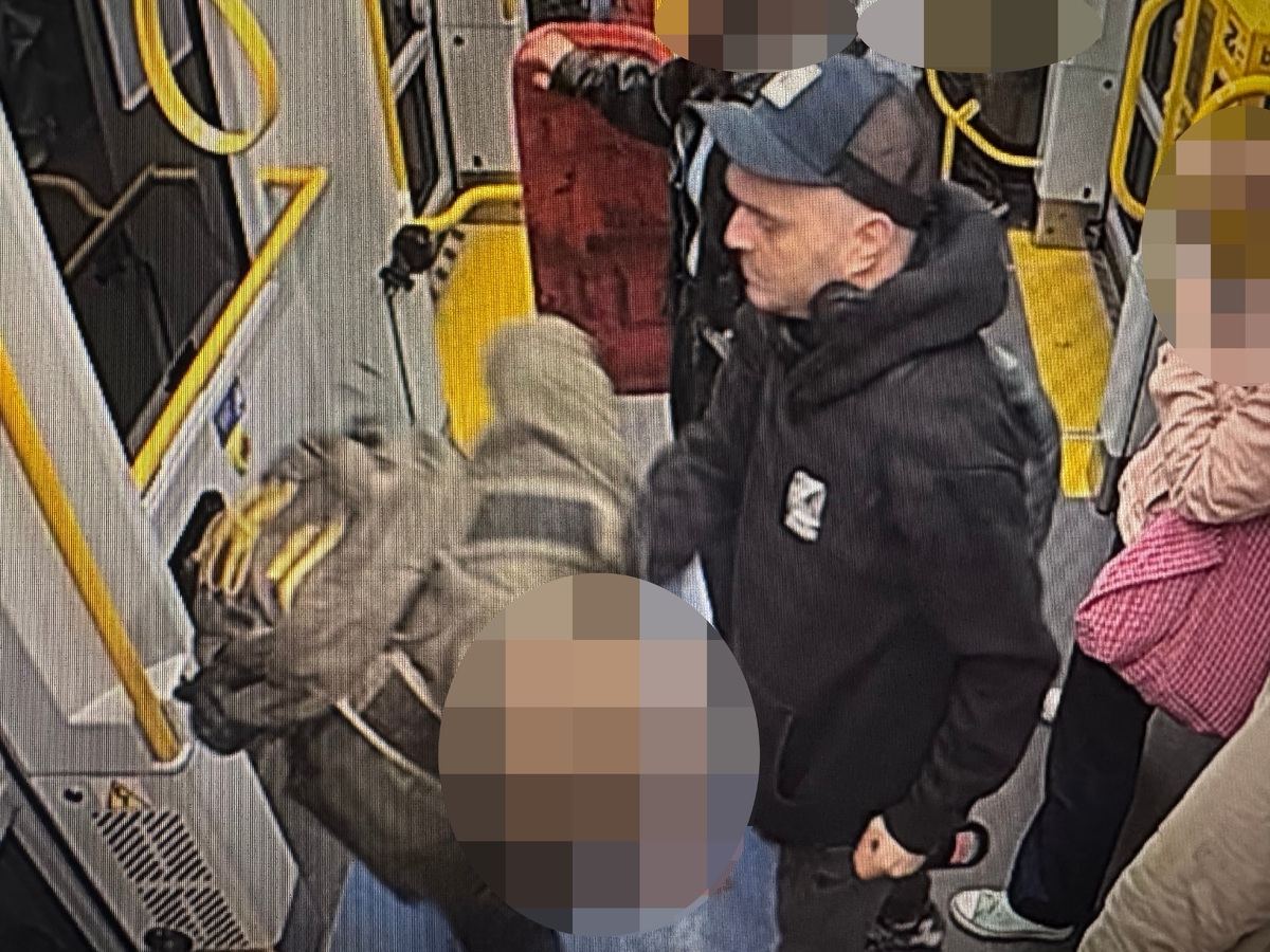 poszukiwany napastnik, który pobił Amerykanina | fot. srodmiescie.policja.gov.pl